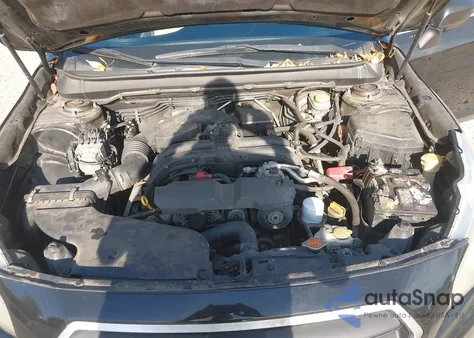 2015 Subaru Legacy 2.5I из США, поврежденный, VIN 4S3BNAA65F3002644